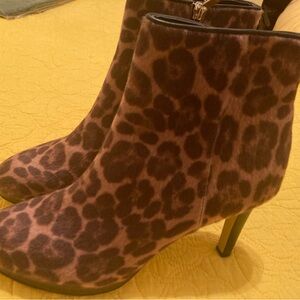 New with tags Nine West boots